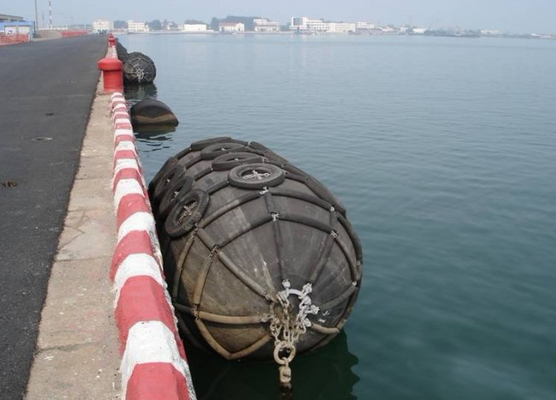 Marine Rubber Sling Fender Ship BV bestätigte sich hin- und herbewegende Fender Yokohamas
