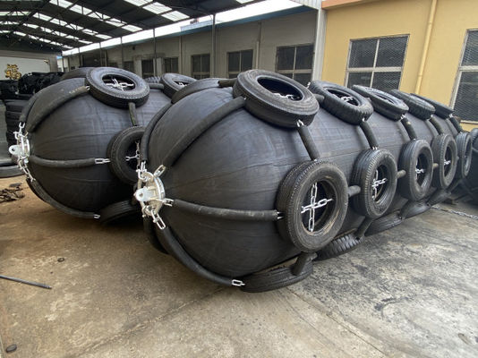 Qualität  Galvanized Accessories Ship Rubber Fender 80kpa Pneumatic Yokohama Marine Fenders Fabrik