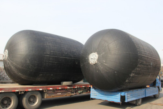 Schiff zu Schiff Pneumatischer Gummi-Fender ohne Kette Reifen Netzdurchmesser 300-4700 mm für verschiedene Schiffe